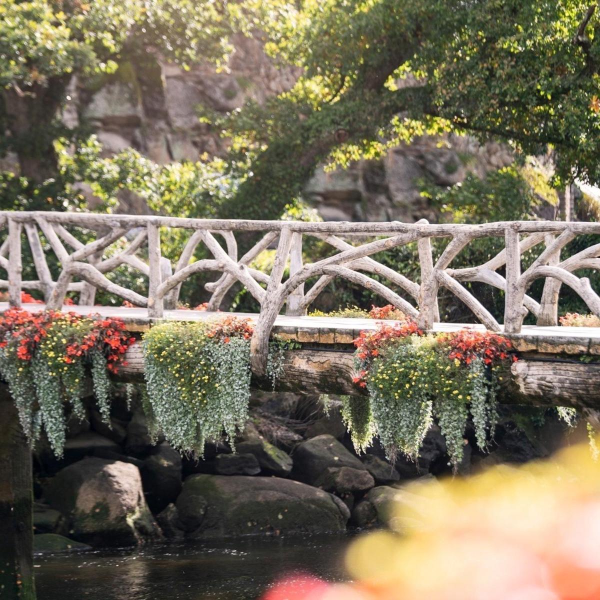 Logis Hotel Et Restaurant La Pension Du Moulin 퐁타벤 외부 사진