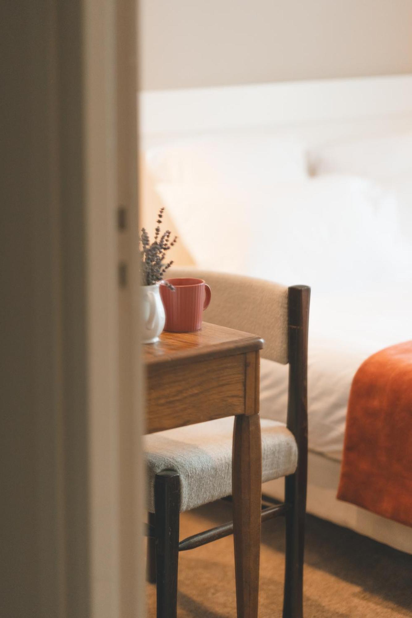 Logis Hotel Et Restaurant La Pension Du Moulin 퐁타벤 외부 사진